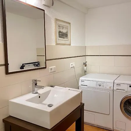 Apartament Laugele