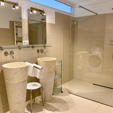 Apartament Laugele *