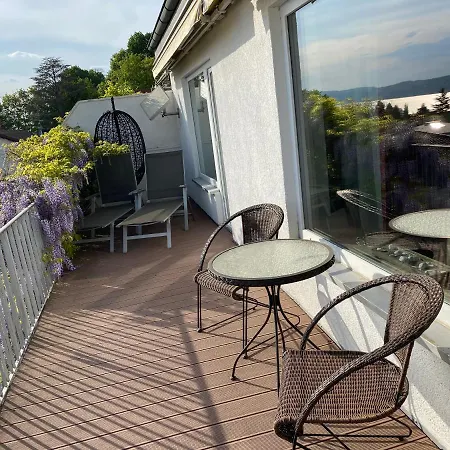Laugele Apartment *